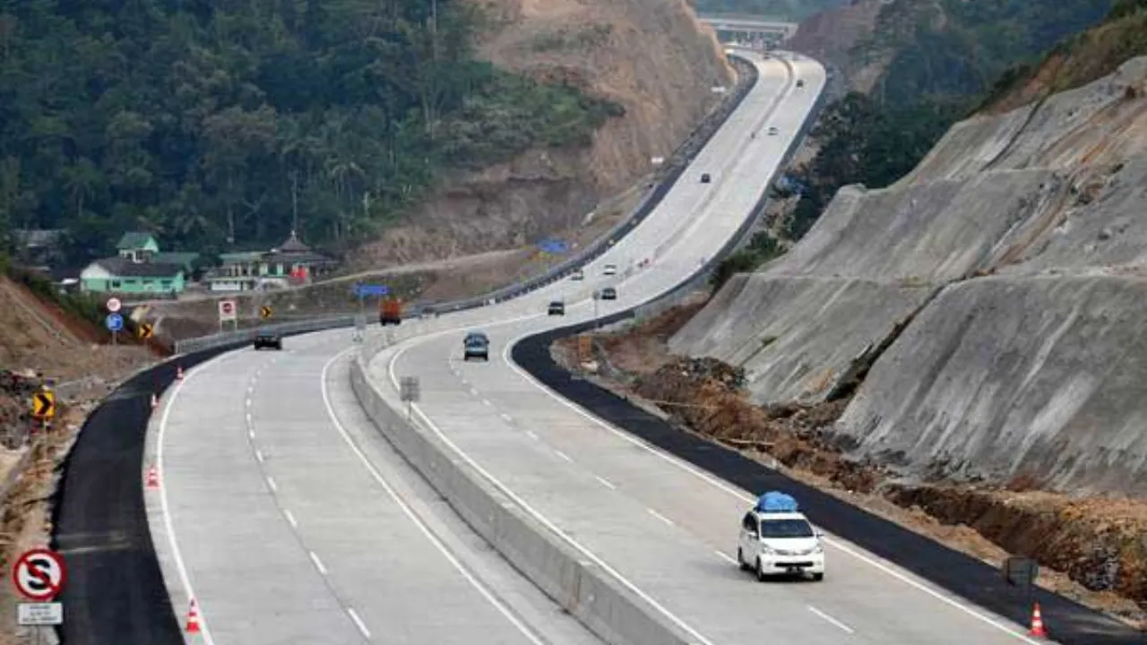 Pembangunan Jalan Tol Yogyakarta-Bawen Mendekati Puncaknya